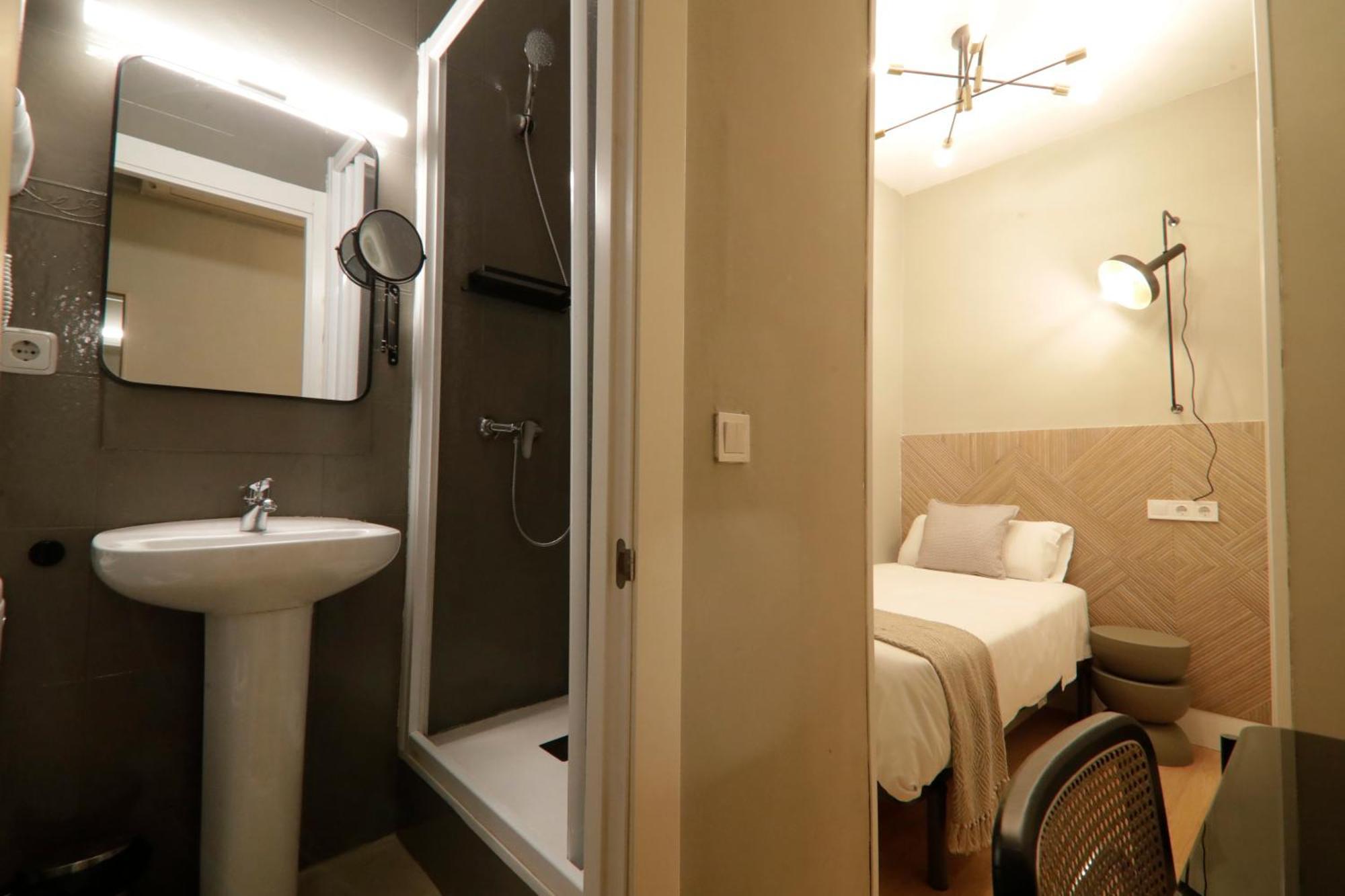 Suites You Gran Via Мадрид Экстерьер фото